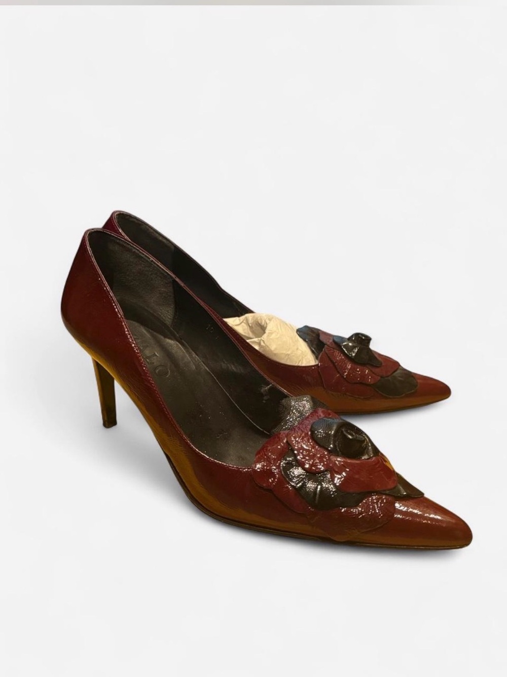 ZOLA Women’s Burgundy Leather Pointed-Toe Pumps with Floral Applique, size 10 - Picture 6 of 6